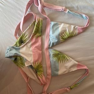 Agua bendita bikini